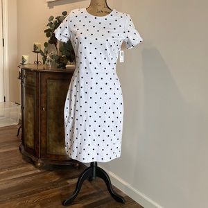 Old navy white and black polka dot dress